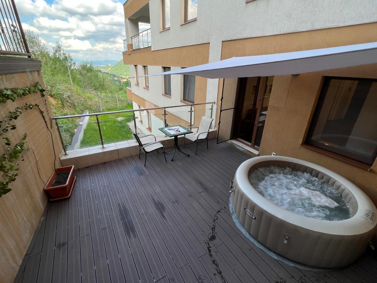 Coroni studio with jacuzzi Braszów Zewnętrze zdjęcie
