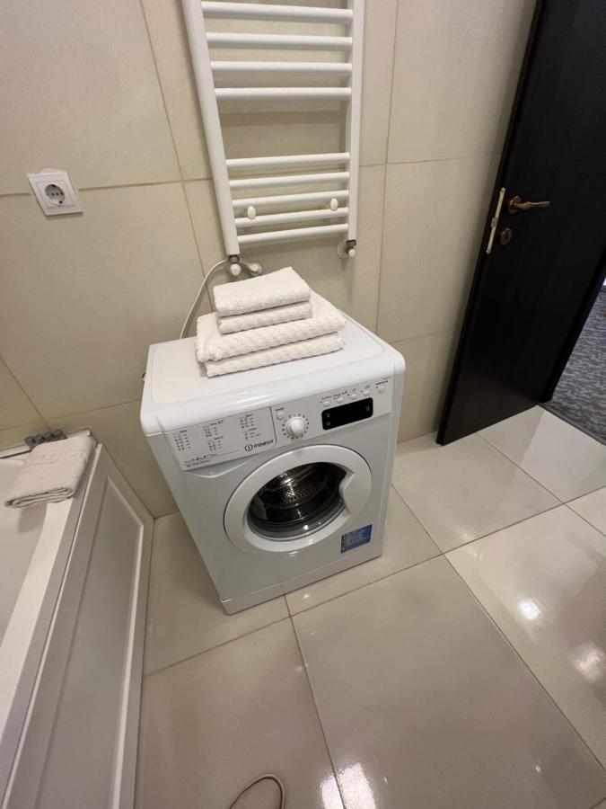 Coroni studio with jacuzzi Braszów Zewnętrze zdjęcie